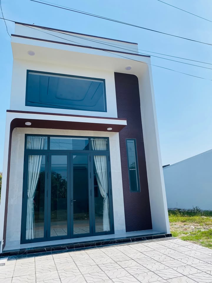 Nhà Gác Lửng KDC Đông Phú 100m² giá 1.98 tỷ - Sổ hồng chính chủ!