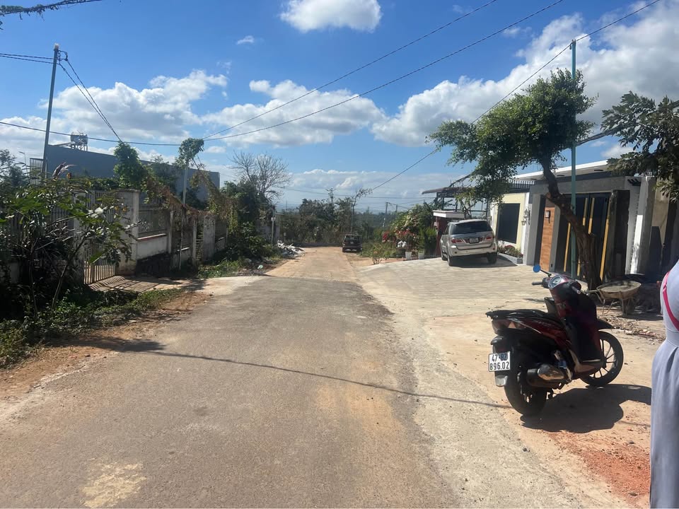 Đất nền mặt tiền 451 Y Moan, Buôn Ma Thuột 100m² giá 2.19 tỷ - Đầu tư lý tưởng!