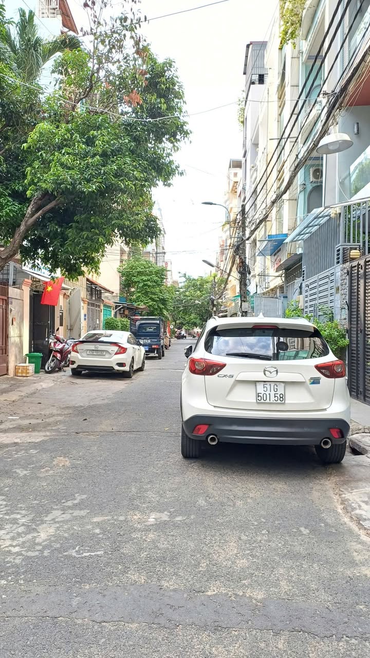 Nhà phố 5 tầng Nguyễn Bá Tòng, Tân Bình 95m² giá 9.7 tỷ - Ô tô vào tận nhà!