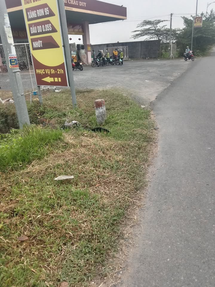 Đất mặt tiền đường 915B, phường Long Đức, 1200m² giá 16.8 tỷ - Cơ hội đầu tư hấp dẫn!