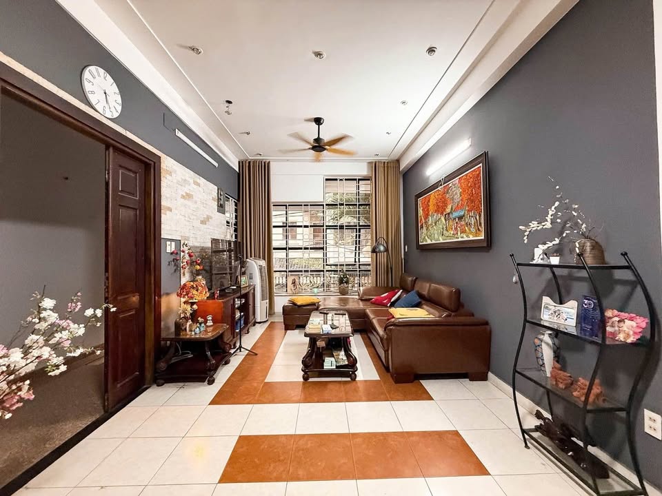 Nhà phố Nguyễn Minh Hoàng, Quận Tân Bình 80m² giá 22.5 tỷ - Khu VIP an ninh!