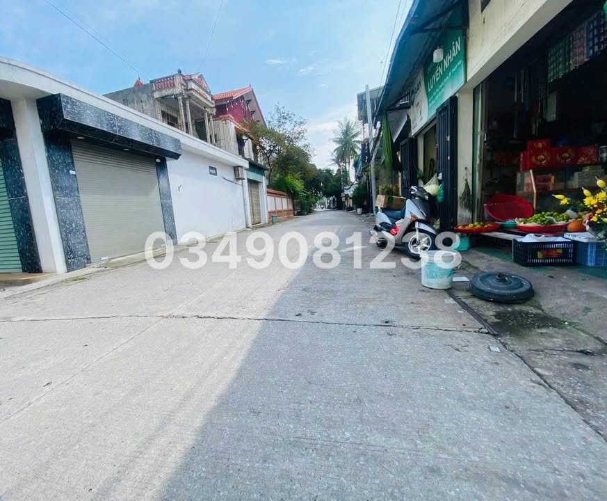 Nhà phố Quảng Thịnh 92m² giá 2 tỷ - Đường ô tô thông thoáng!