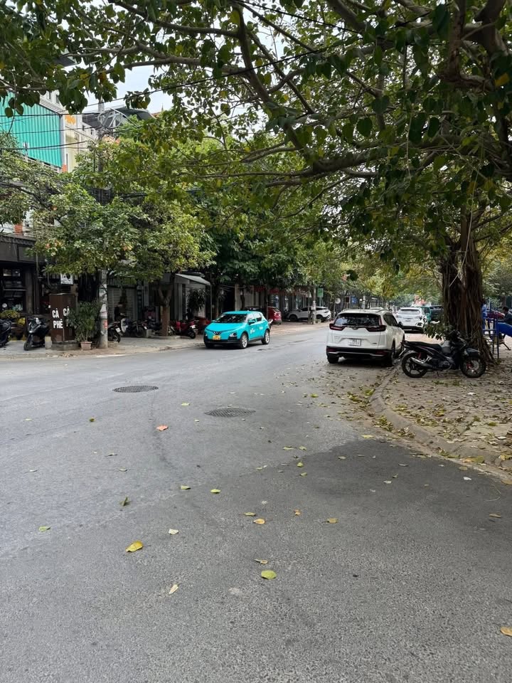 Bán đất tặng nhà mặt đường Phạm Vấn, TP. Thanh Hóa 112.5m² - Vị trí kinh doanh đắc địa!