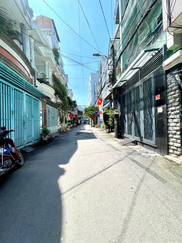 Nhà 2 tầng Gò Vấp 96m² giá 8 tỷ - Đầu tư sinh lời tuyệt vời!