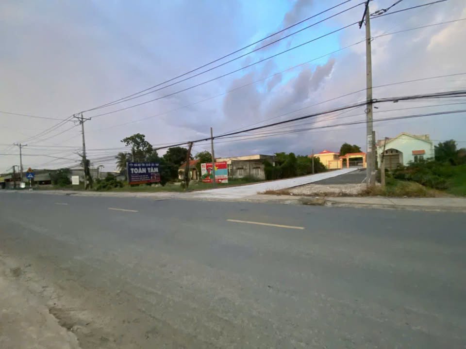 Đất thổ cư 910m² tại Thạnh Lợi, Bến Lức chỉ 2.8 tỷ - Đầu tư sinh lời ngay!