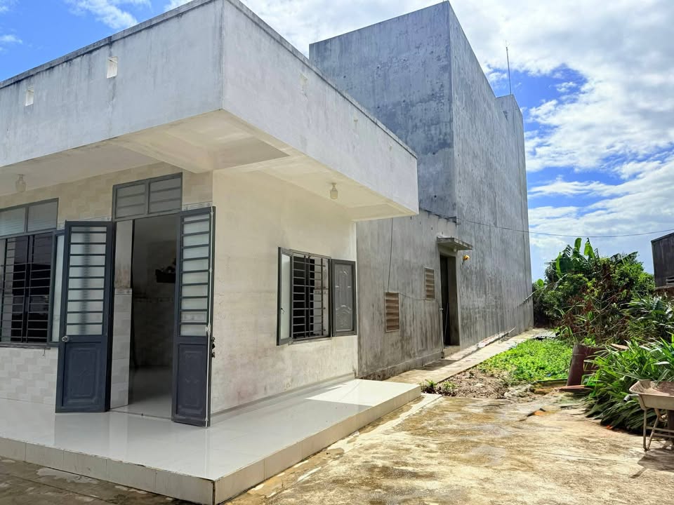 Lô đất kết hợp nhà yến tại xã Ia Tul, Gia Lai, giá chỉ 2.3 tỷ - Đầu tư sinh lời ngay!