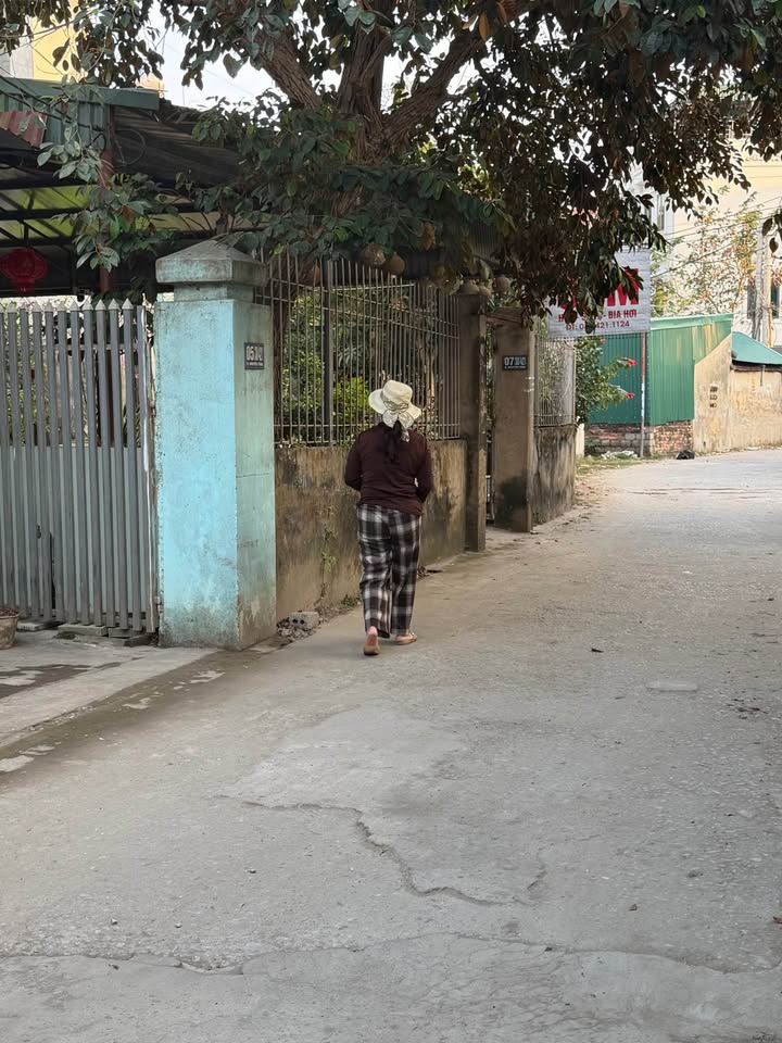 Đất nền Phường Đông Hương 74m² giá 2.68 tỷ - Mặt tiền 4m, gần chợ đầu mối!