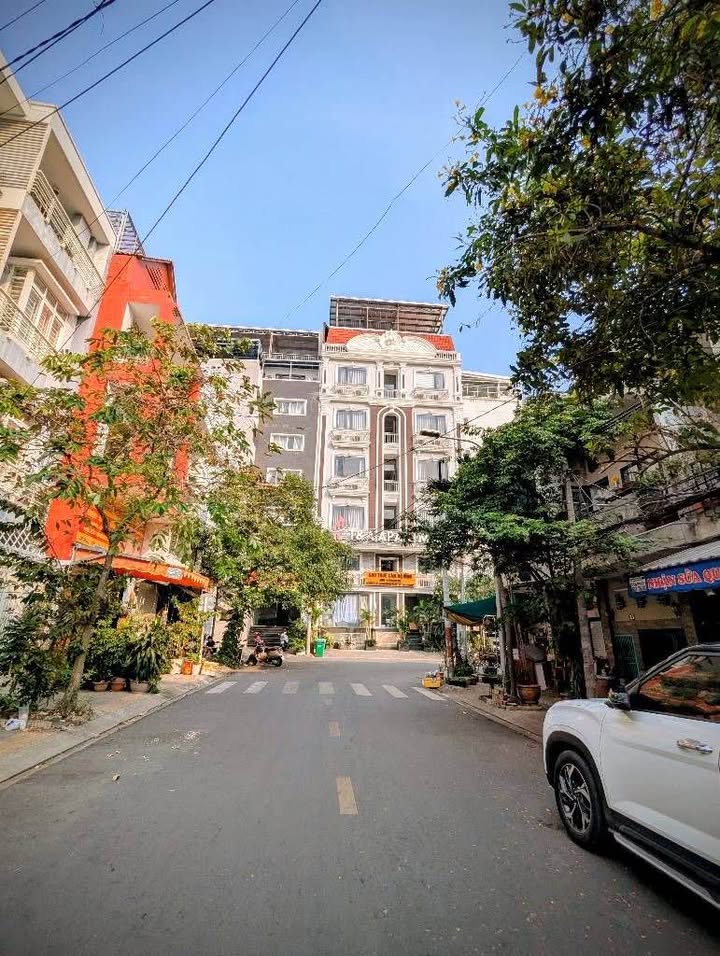 Nhà mặt tiền 77 Đường Số, Tân Quy, Quận 7 - 3 tầng, 4PN, giá 21 tỷ - Đầu tư sinh lời!