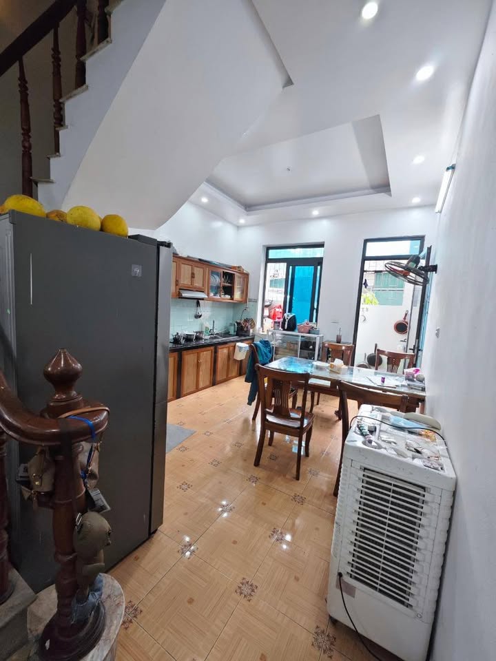Nhà phố đường Nguyễn Khoái, quận Hoàng Mai, 58m² giá 11.5 tỷ - Ô tô tránh nhau, ngõ thông thoáng!