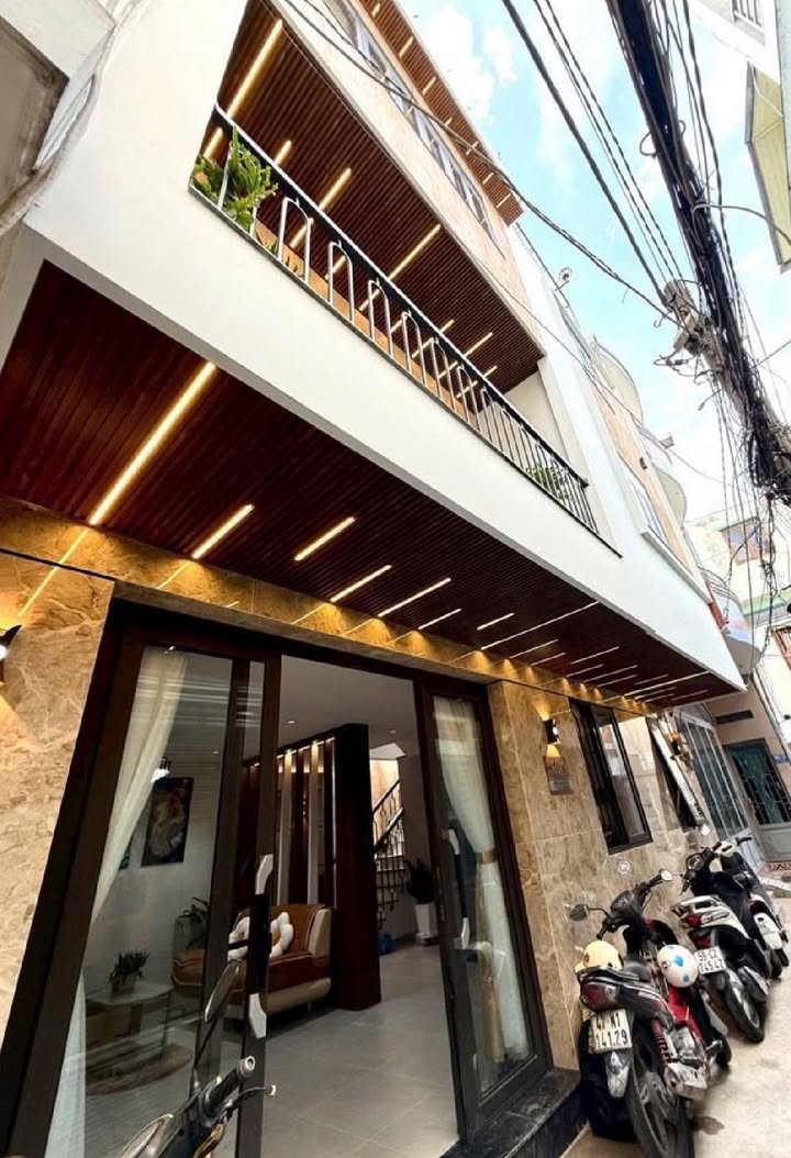 Căn hộ 4 PN Trần Xuân Soạn Q.7 76m² - Tặng Full nội thất, phong thủy tốt!