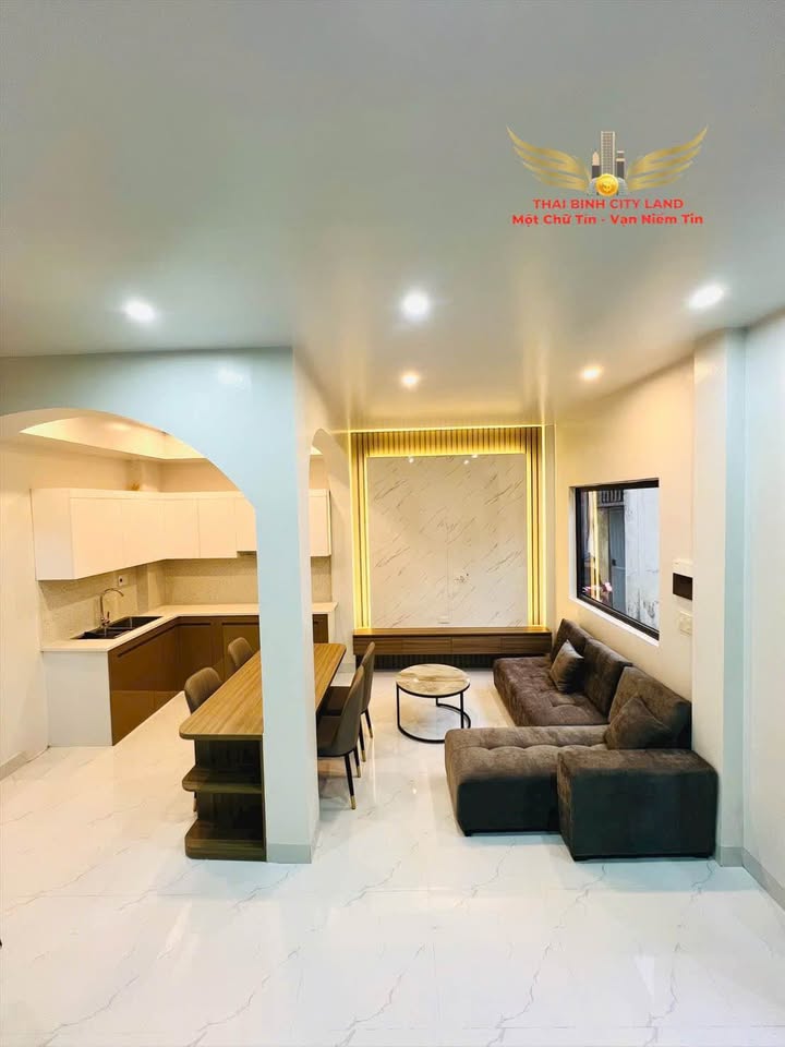 Nhà 3 tầng tại Bùi Sỹ Tiêm, Thái Bình 36m² giá 2 tỷ - Thiết kế hiện đại, dân xây chắc chắn!