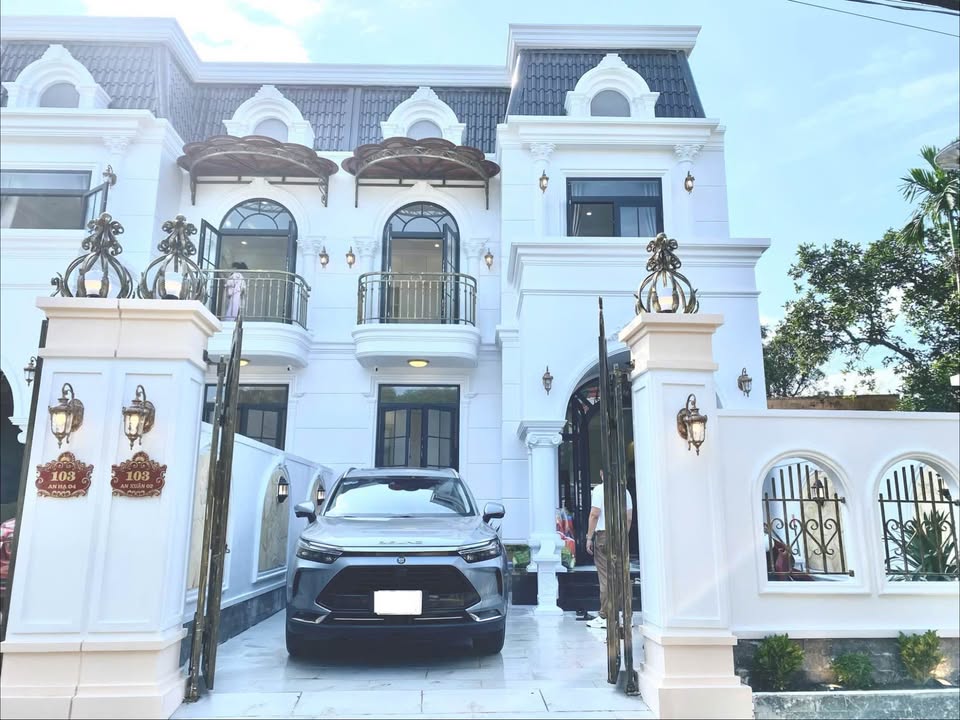 Villa Tân Cổ Điển Thiên Thai, Phường An Cựu, 120m² giá 3.05 tỷ - Full nội thất luxury!