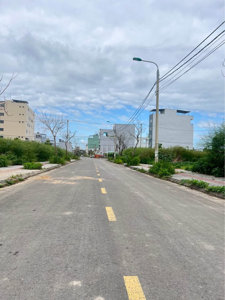 Đất nền Cồn Dầu Hòa Xuân 100m² giá 6.55 tỷ - Vị trí đắc địa, hạ tầng hoàn chỉnh!