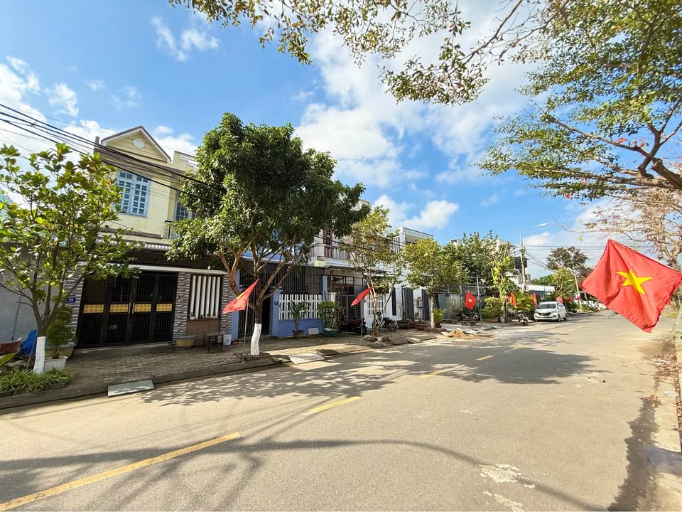 Đất nền đẹp tại Đà Nẵng 134,8m² giá 5 tỷ - Vị trí thuận lợi gần cầu