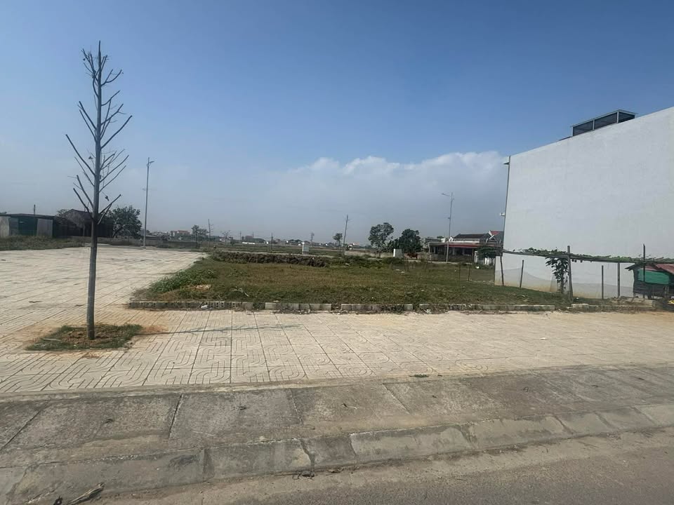 Đất nền đầu tư Xã Minh Lộc 210m² giá thỏa thuận - Góc view công viên