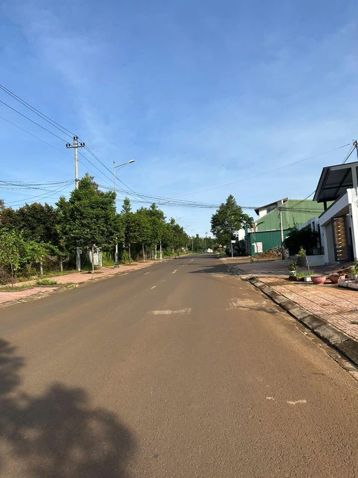 Đất nền kinh doanh tại Đường Võ Văn Kiệt, Gia Nghĩa, 230m² - Cơ hội đầu tư hấp dẫn!