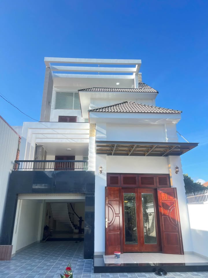 Nhà riêng Hẻm 04 Đường Y Wang 232m² giá 7.9 tỷ - Vị trí siêu vip, thổ cư 100%!