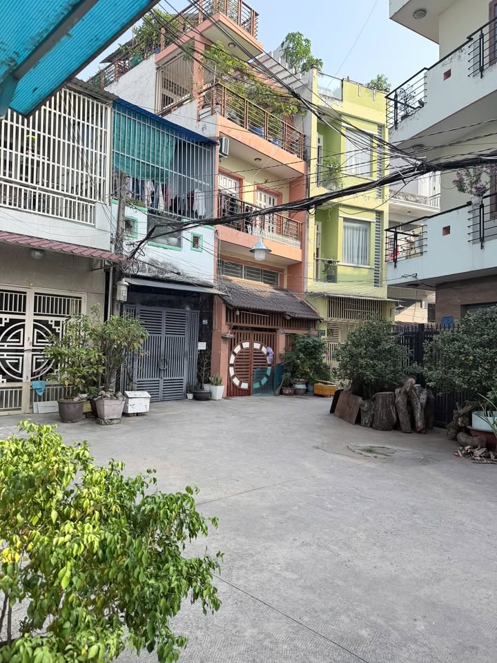 Nhà 2 Mặt Hẻm Xe Hơi Liên Tỉnh 5, Quận 8, Diện tích 38m² - Sổ Hồng Riêng, Giá Tốt!