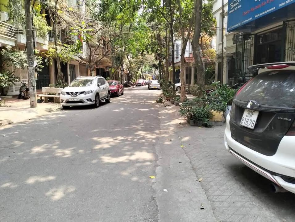 Đất nền phân lô góc tại phố Tây Trà, 80m² giá 8 tỷ - Vị trí vàng cho kinh doanh!