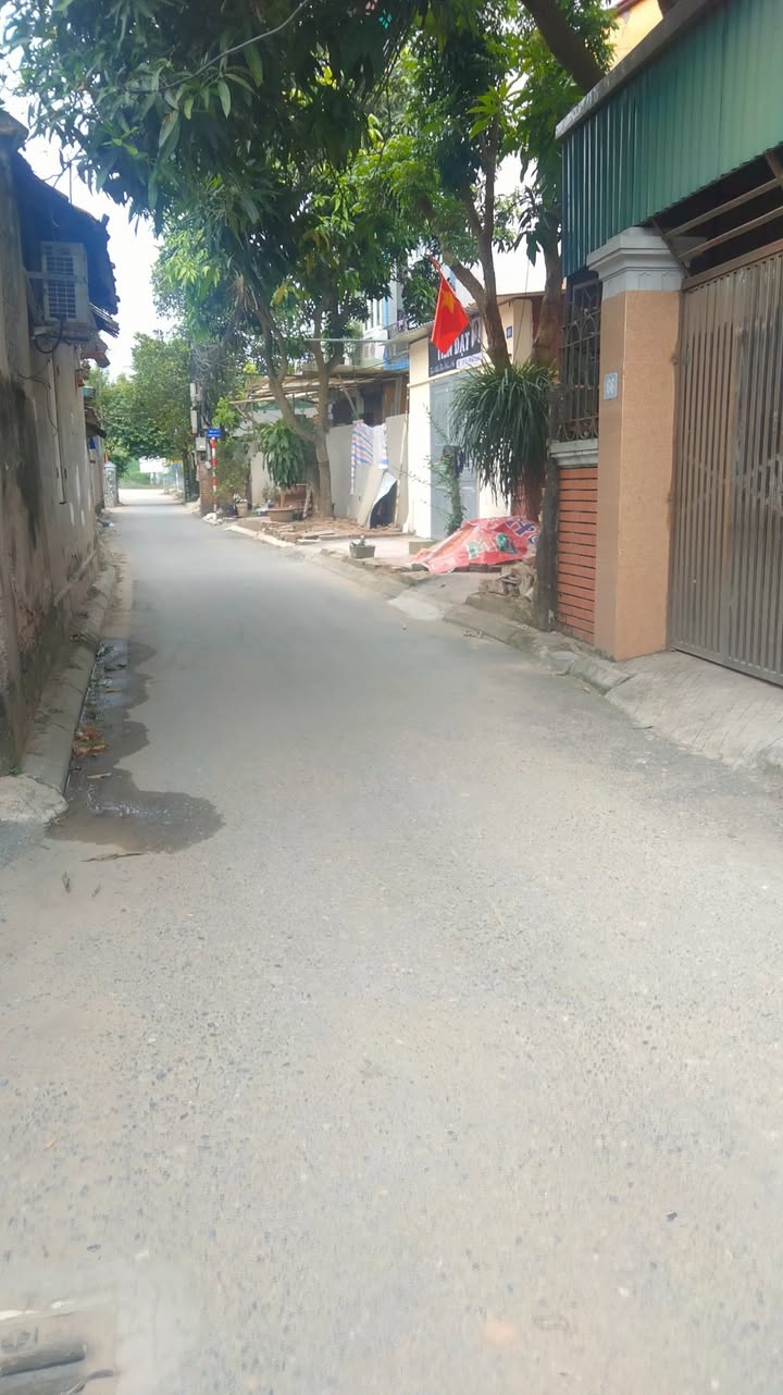 Đất nền lô góc Phúc Lợi Long Biên 40m² - Ô tô vào thoải mái!