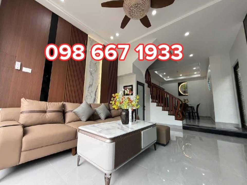 Nhà riêng 5 tầng ô tô đỗ cửa tại Lê Đức Thọ, Mỹ Đình 41m² giá chỉ 8 tỷ - Chính chủ bán gấp!