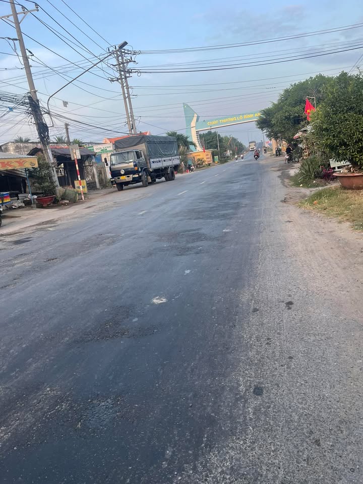 FrontHouse Quốc lộ 57B, Long Hòa, 129m² giá 1.3 tỷ - Mặt tiền kinh doanh thuận lợi!