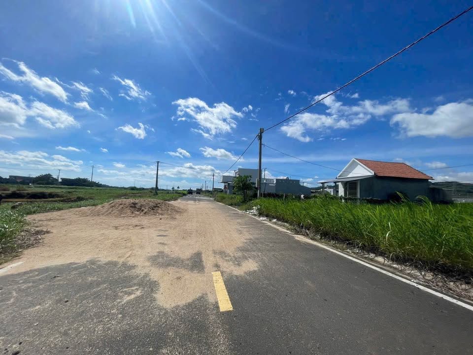 Đất thổ cư Thị Trấn Chí Thạnh - Tuy An 130m² giá 1 tỷ - Đầy đủ tiện ích xung quanh!