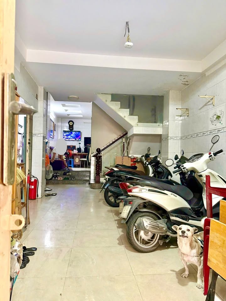 Nhà 5 tầng Quận 4 - Hẻm xe hơi 6m, 7PN cho thuê 28 triệu - Giá chỉ 12 tỷ