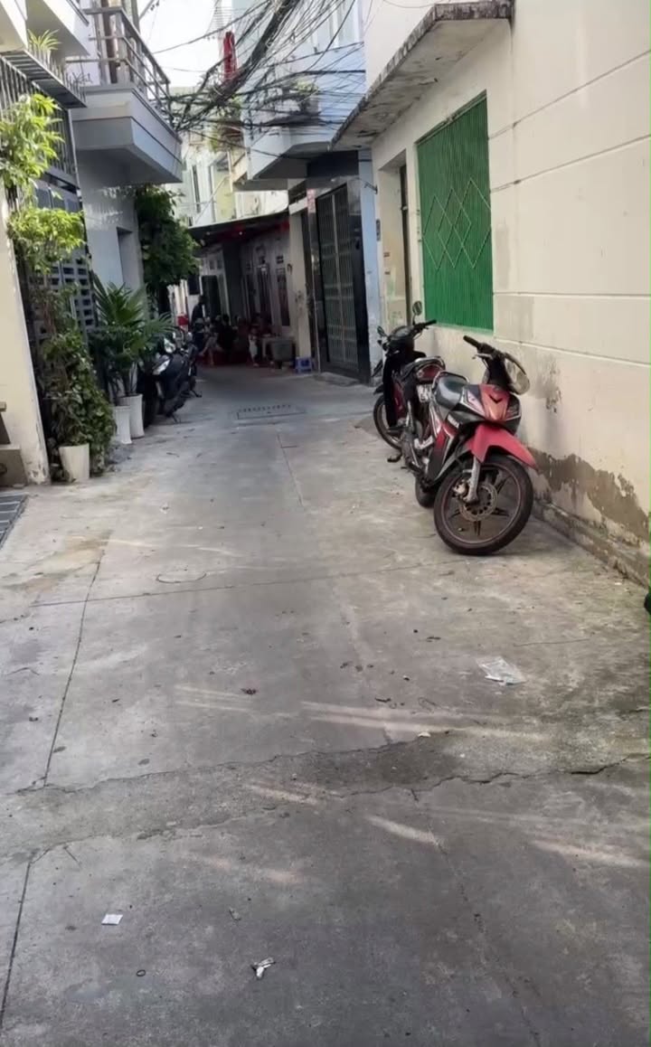 Nhà 1 trệt 1 lầu Phường Phương Sài 40.7m² giá 2.89 tỷ - Cơ hội kinh doanh tuyệt vời!