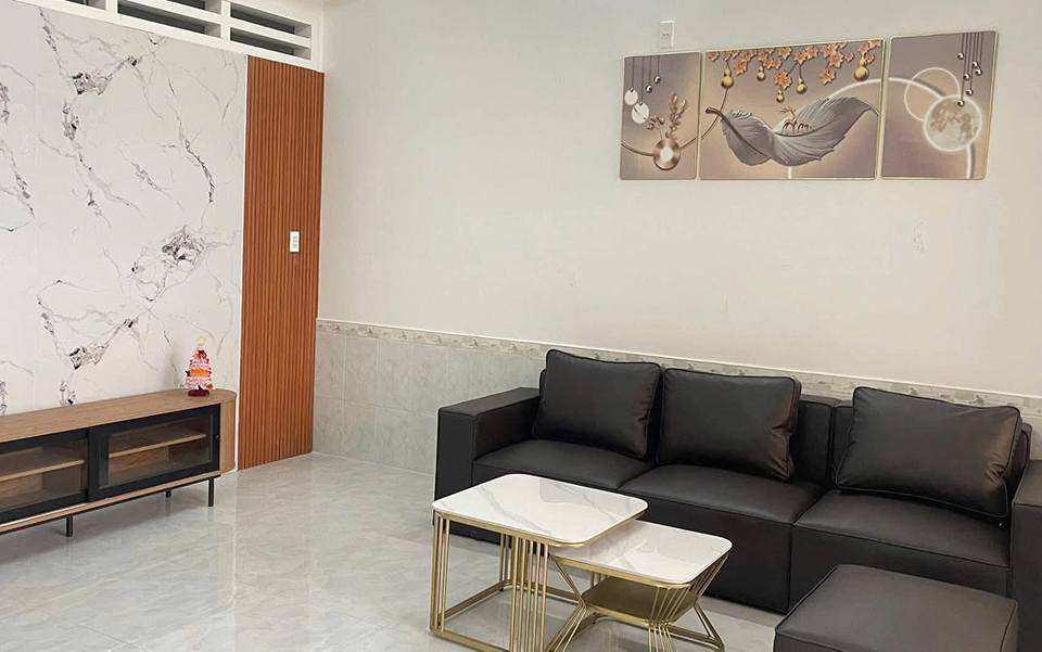 Nhà hẻm Trương Định, Phường Trần Phú, 95m² giá 1.8 tỷ - Hướng Đông, ô tô vào tận nơi!