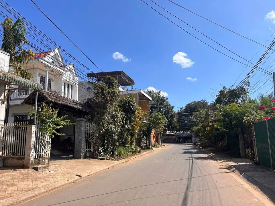 Đất thổ cư mặt tiền Nguyễn Xí, Buôn Ma Thuột 216m² giá 5.5 tỷ - Đầu tư sinh lời ngay!