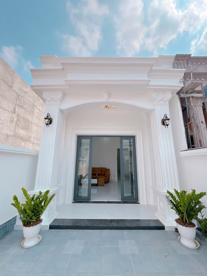 Nhà đẹp Cần Giuộc, Long An 112m² giá 1.96 tỷ - Sẵn sàng vào ở!