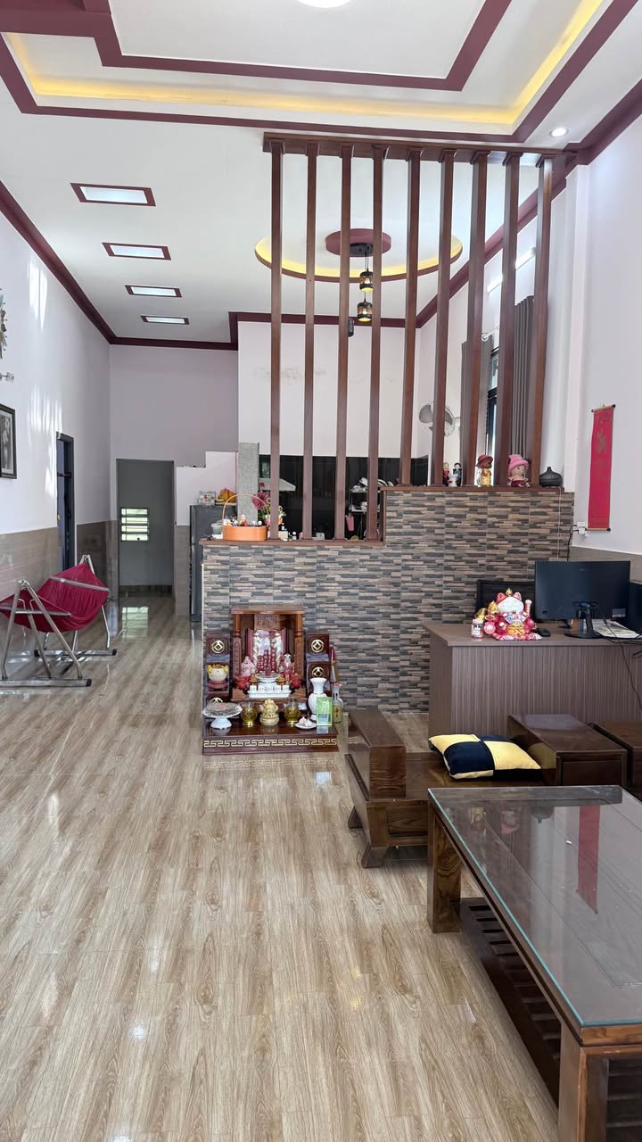 Nhà mặt tiền đường 1/5 Bảo Lộc 296m² giá 3.6 tỷ - Vị trí đắc địa cho kinh doanh!