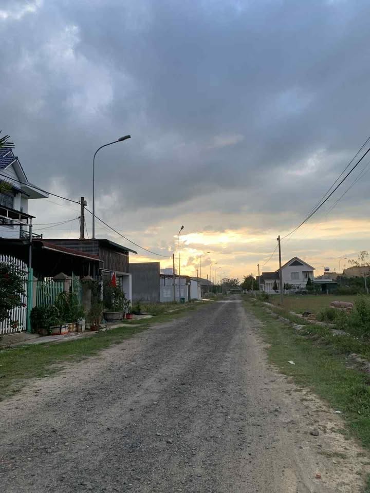 Đất thổ cư 150m² tại Khu Tái Định Cư Đinh Văn - Chỉ 1.59 tỷ, cơ hội không thể bỏ lỡ!