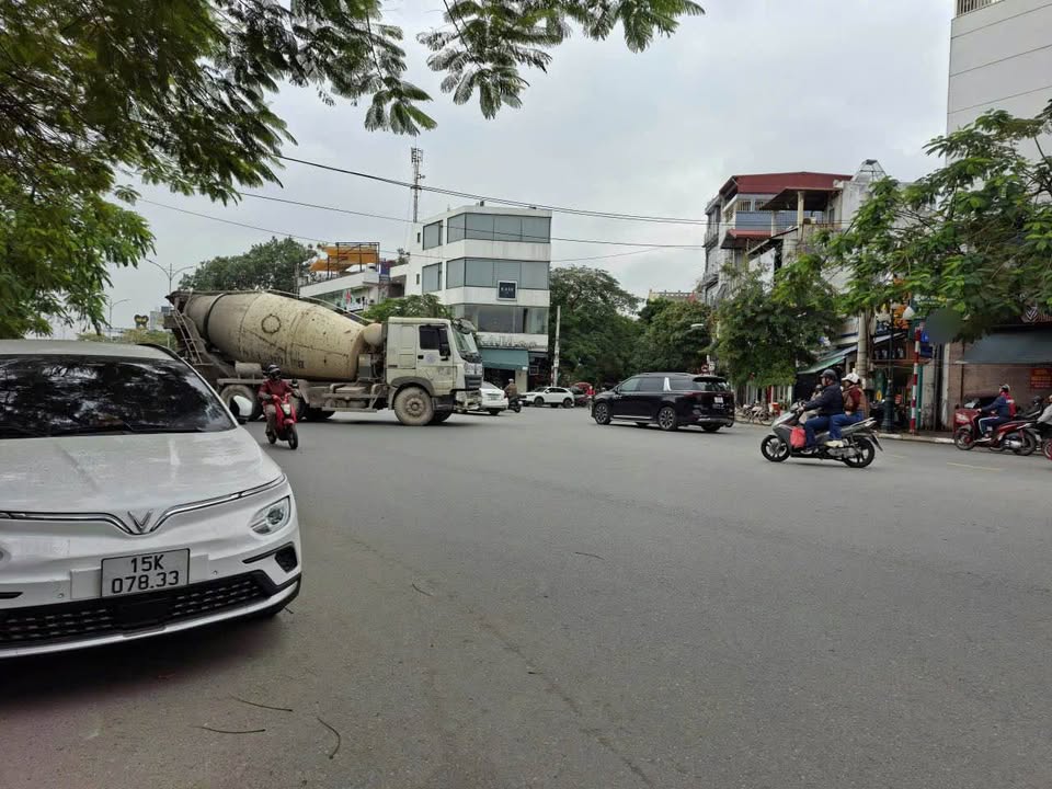 Đất mặt đường Nguyễn Văn Linh 114m² giá 7.98 tỷ - Tiềm năng phát triển cao!