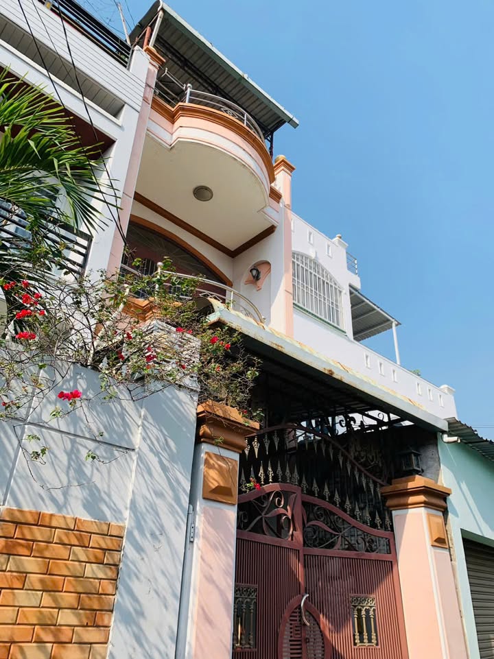 Nhà phố 3 tầng đường Hoàng Diệu 2, Thủ Đức 54.21m² giá 4.6 tỷ - Chính chủ bán gấp!