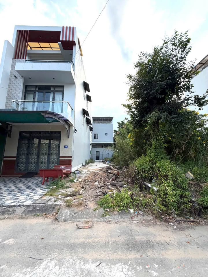 Đất nền D24, Khu Hồng Loan 6A, 70m² - Vị trí đẹp, giá chỉ 3 tỷ!