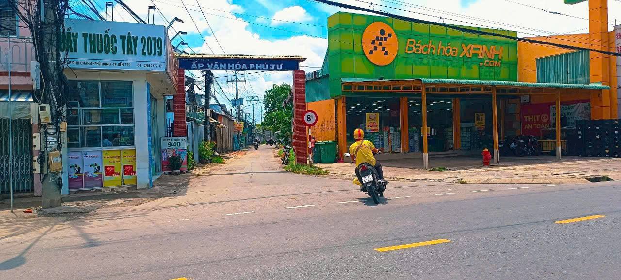 Nhà mới Phường Phú Khương 317m² giá 1.6 tỷ - Dễ dàng định cư lâu dài!