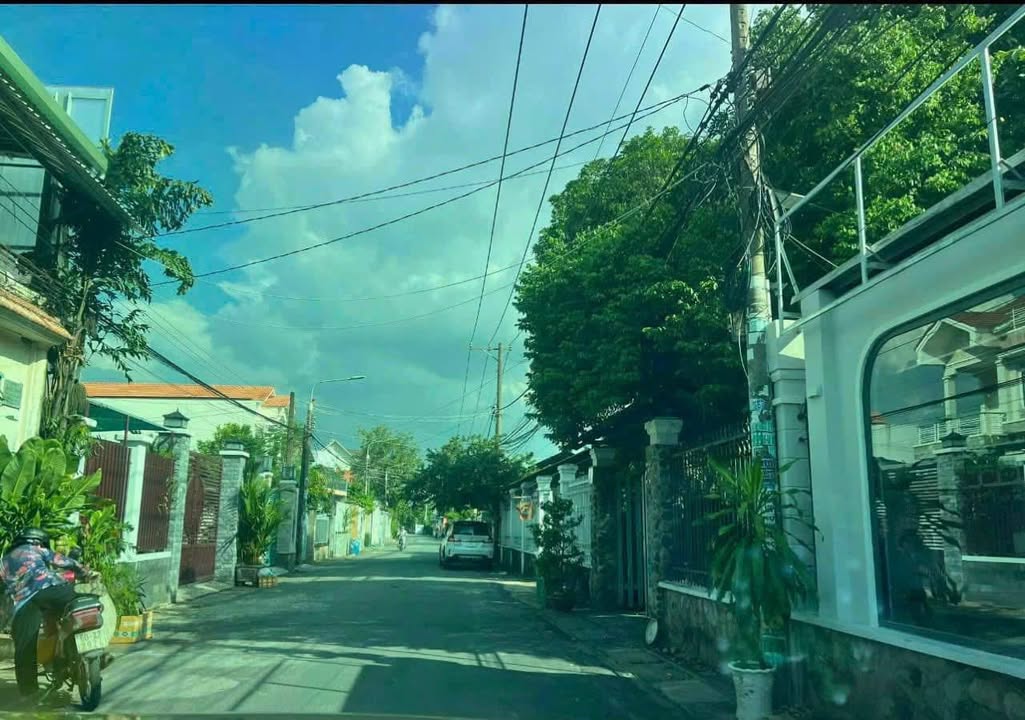 Nhà 1 trệt 1 lầu Đường Đặng Đại Độ, 245m² giá 8.5 tỷ - Thiết kế hiện đại, gần sông