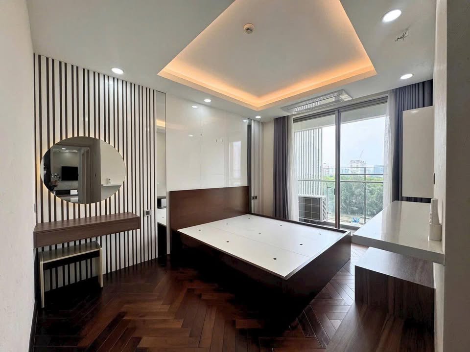 Căn hộ Midtown Phú Mỹ Hưng 121m² giá 16,5 tỷ - View sông thoáng mát!