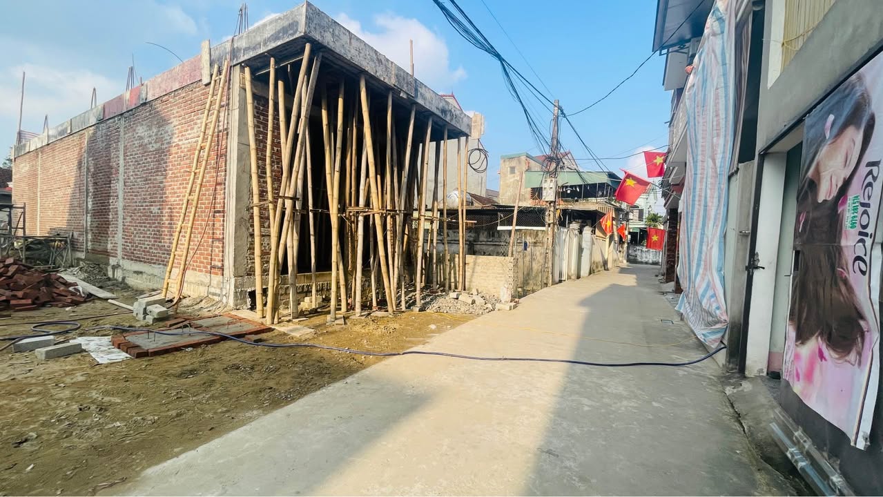 Đất đẹp Đông Nam - Đường Hà Huy Tập 88.4m² giá chỉ 3 tỷ - Cần bán gấp!