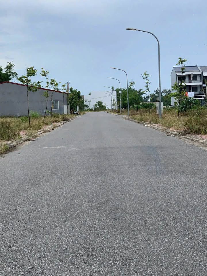 Đất đấu giá Đức Vinh, Hưng Lộc, 162m² giá chỉ 5 tỷ - Cơ hội đầu tư hiếm có!