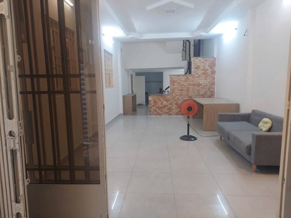 Nhà góc 2 mặt hẻm Phan Đình Phùng, Phú Nhuận 64m² giá 7.3 tỷ - Vị trí cực hiếm!