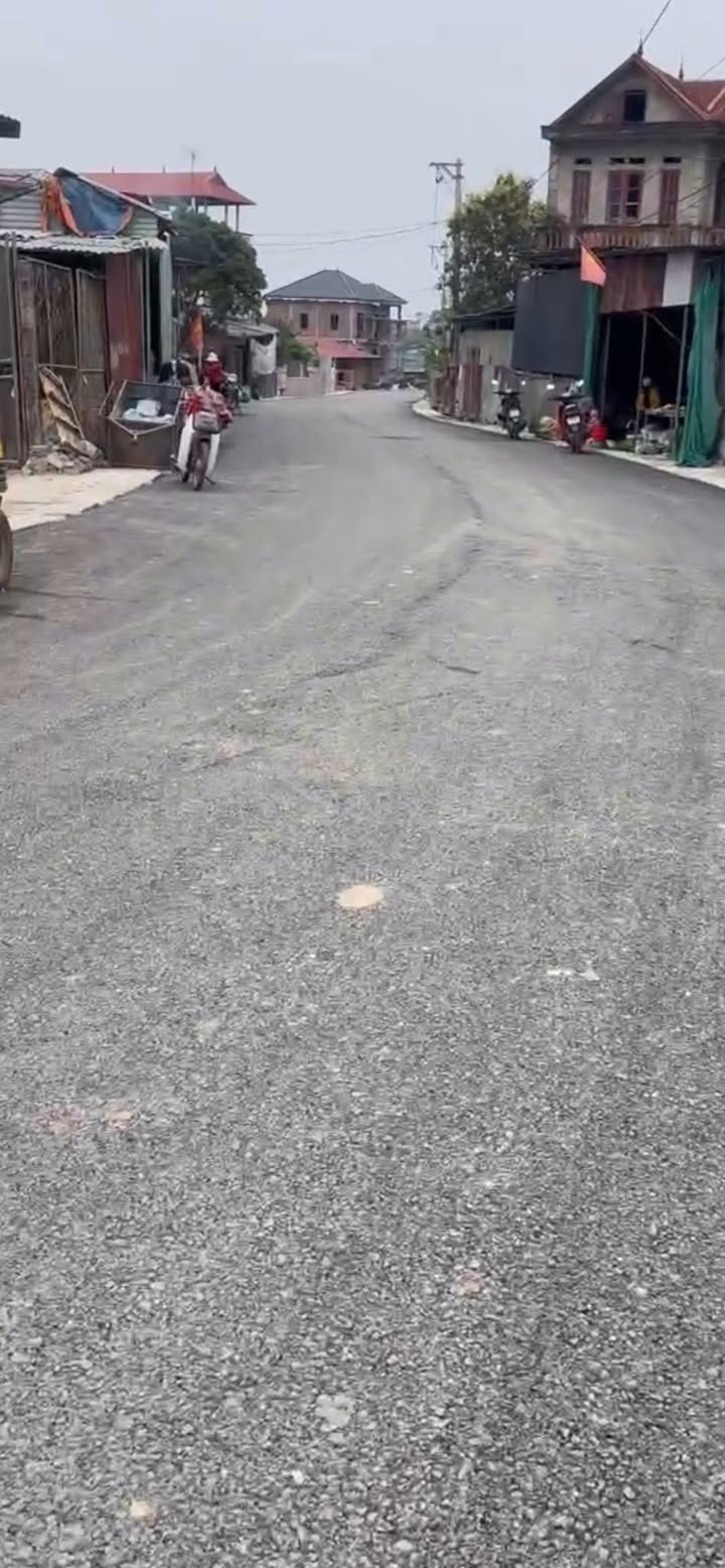 Đất nền Xã Ngọc Sơn, Huyện Hiệp Hòa, 100m² giá 700 triệu - Vị trí đắc địa gần trung tâm!