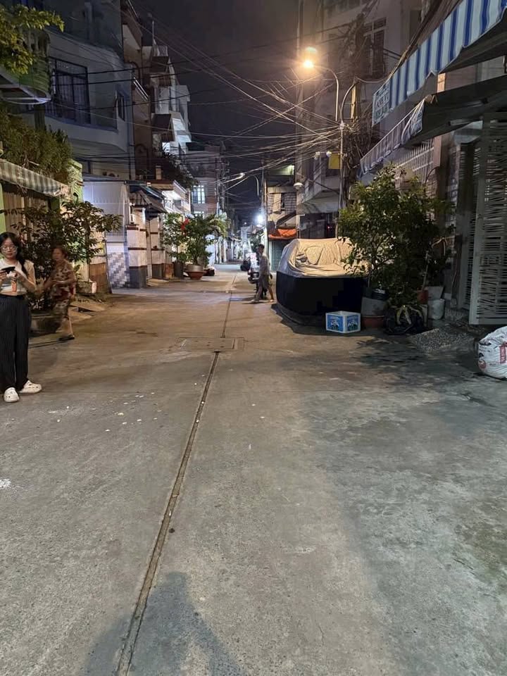 Nhà phố Lò Siêu Quận 11 58m² giá 12 tỷ - Kinh doanh đa ngành ngay trung tâm