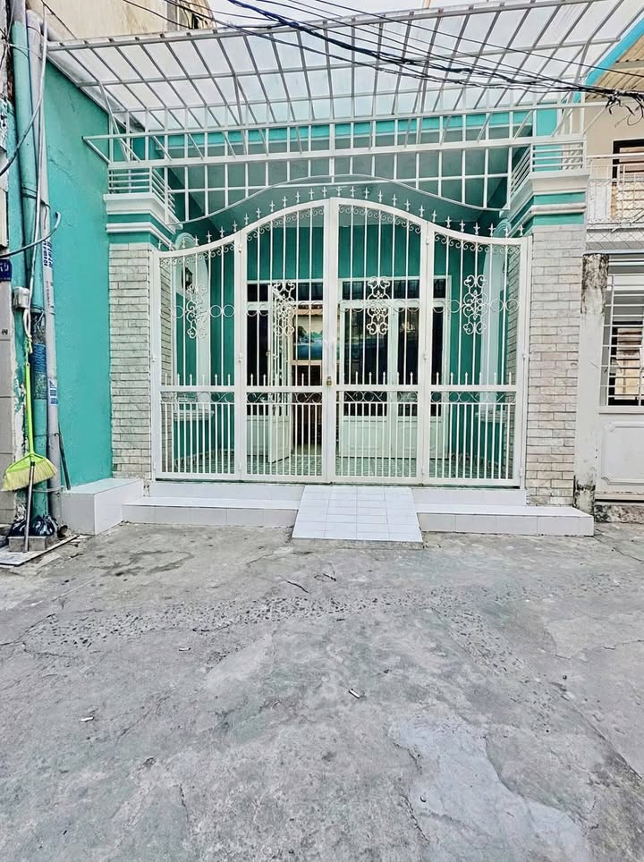 Nhà đẹp 2 tầng Quận Tân Bình 57m² giá chỉ 5.2 tỷ - Sẵn sàng ở ngay!