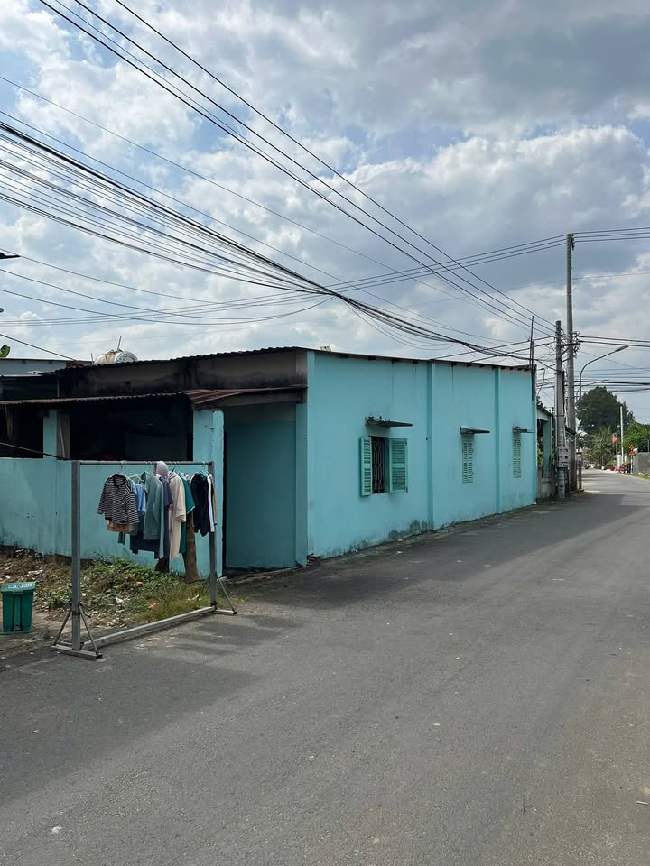 Nhà phố Phú An - Bình Dương 140m² giá 1.4 tỷ - Vị trí siêu đẹp!