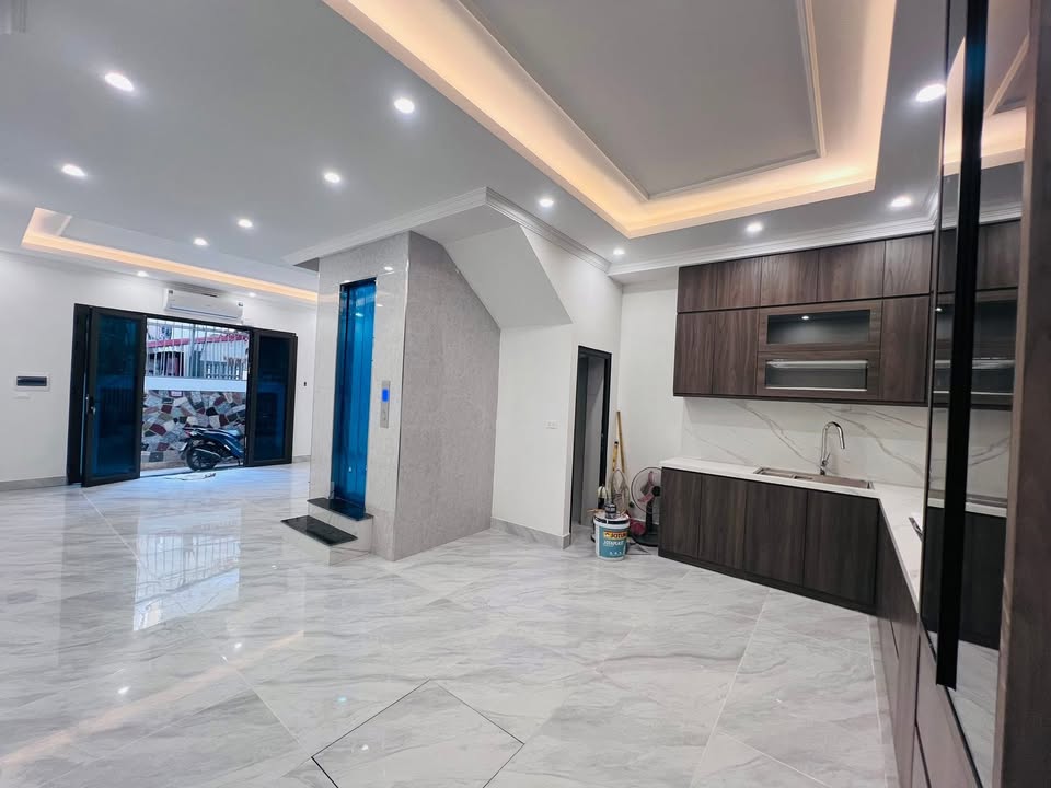 Nhà bán Xuân Đỉnh 45m² giá thỏa thuận - Sổ đỏ chính chủ, thang máy tiện nghi!