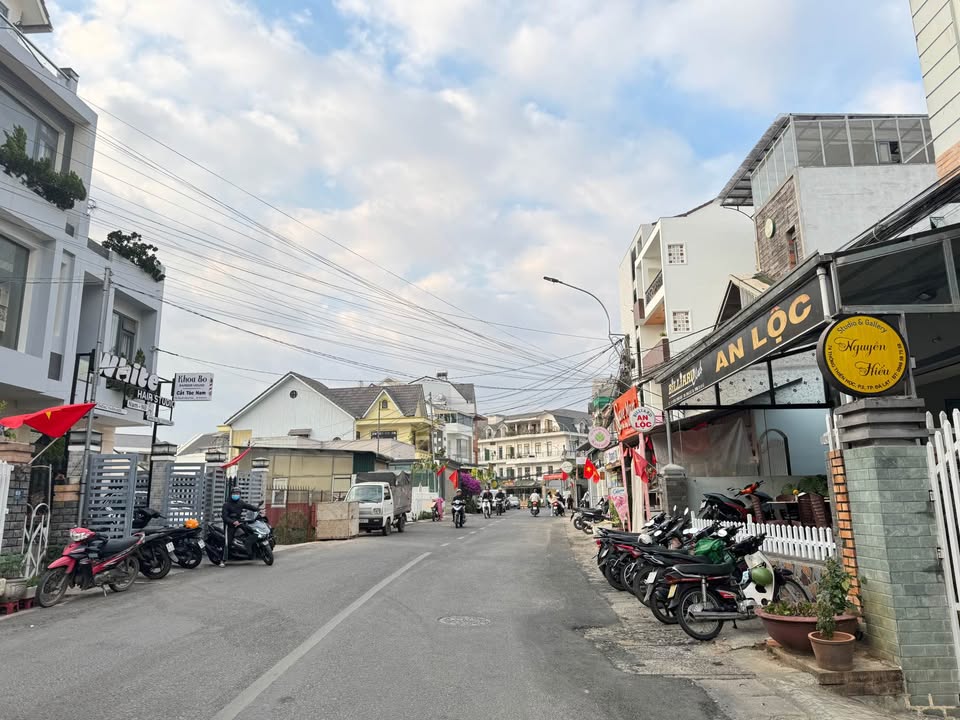 Đất mặt tiền kinh doanh tại Đà Lạt 225m² giá 23 tỷ - Cơ hội đầu tư hấp dẫn!