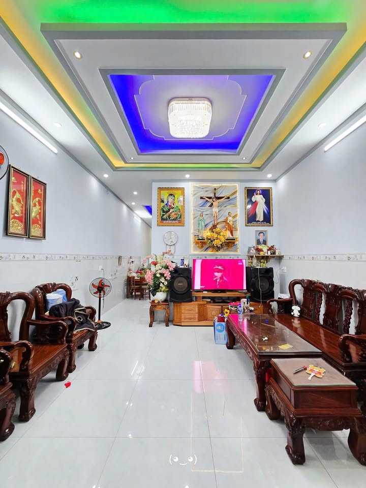 Nhà 1 trệt 1 lầu Phường Hố Nai 110m² giá 3.95 tỷ - Sẵn sàng vào ở ngay!